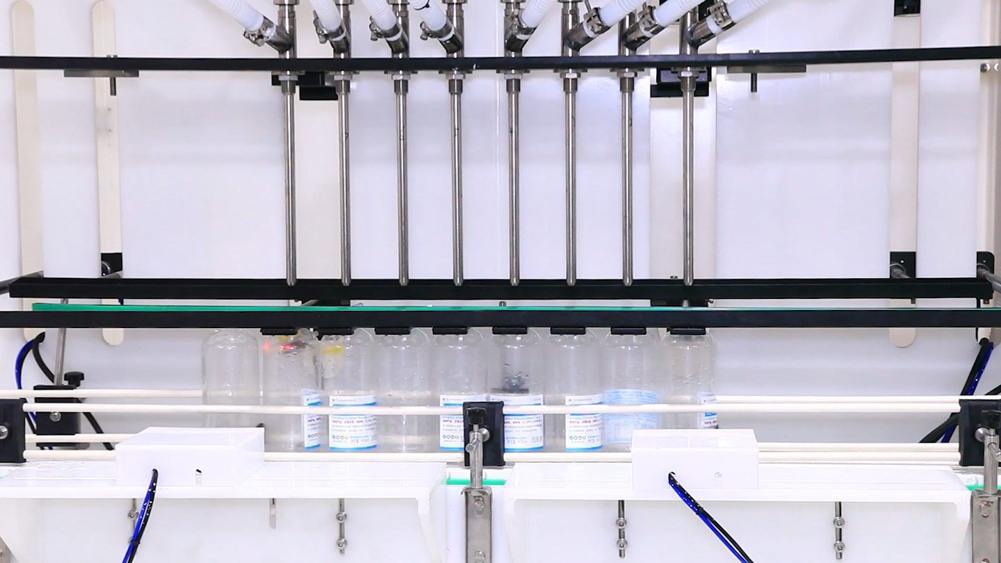 0629 Anti-corrosion filling, capping and labeling line