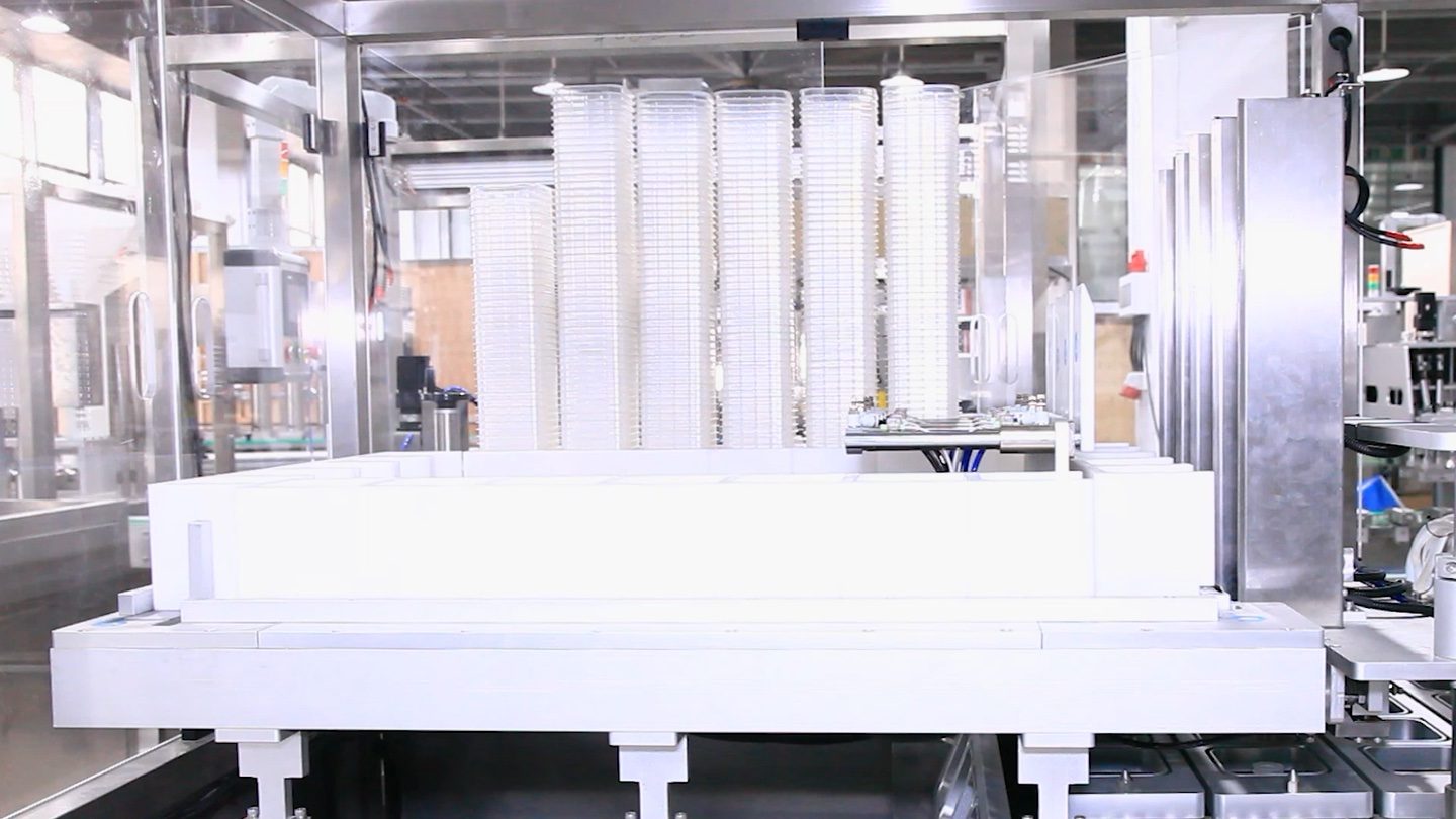 1471 Cup filling and film-sealing line