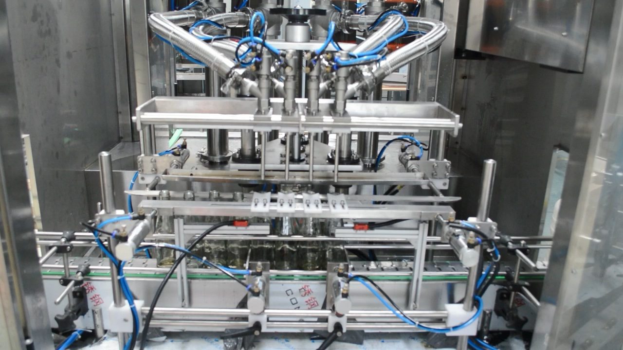 Piston juice filling and capping line